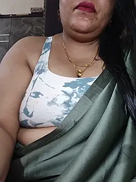 Snapshot of sneha_rose chatting on 06.17.26 sneha rose online show from 06.17.26