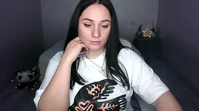 Emelyblum online show from 03.01.25