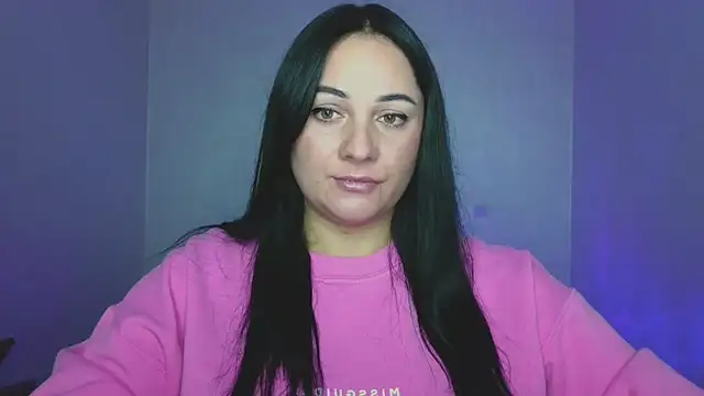 Emelyblum online show from 09.19.25