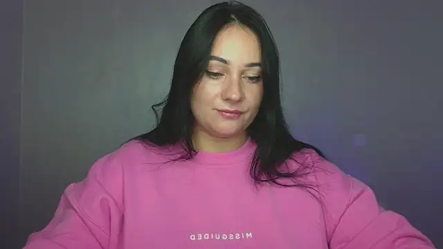 Emelyblum online show from 09.23.25