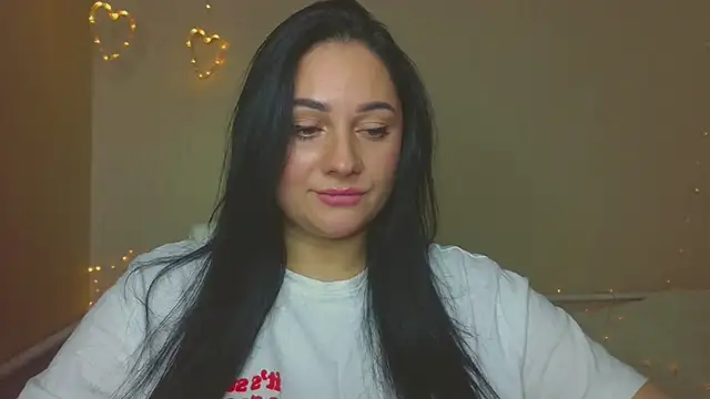 Emelyblum online show from 10.22.25