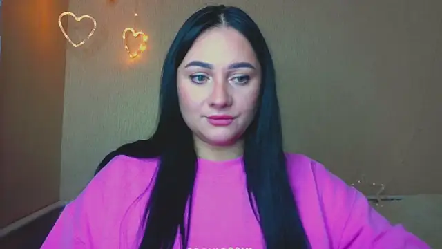 Emelyblum online show from 10.28.25