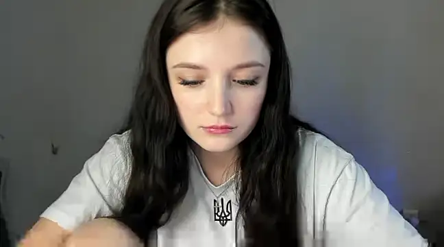 EvaaMillerr99 online show from 02.25.25