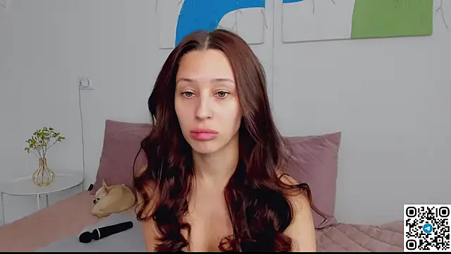 SelenaRousey online show from 04.09.26