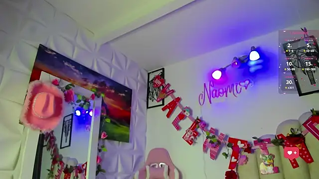 Snapshot of NaomiAsha chatting on 02.18.25 NaomiAsha online show from 02.18.25