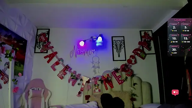 Snapshot of NaomiAsha chatting on 02.26.25 NaomiAsha online show from 02.26.25