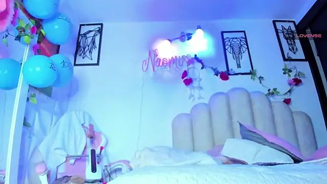 Snapshot of NaomiAsha chatting on 03.03.25 NaomiAsha online show from 03.03.25