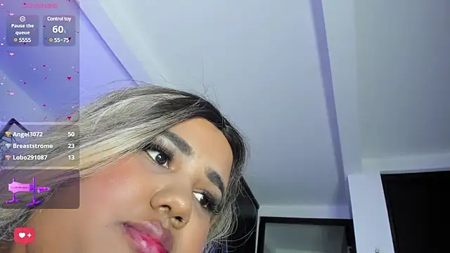 Snapshot of NaomiAsha chatting on 03.06.25 NaomiAsha online show from 03.06.25