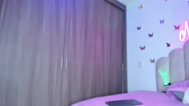 Snapshot of NaomiAsha chatting on 09.14.25 NaomiAsha online show from 09.14.25