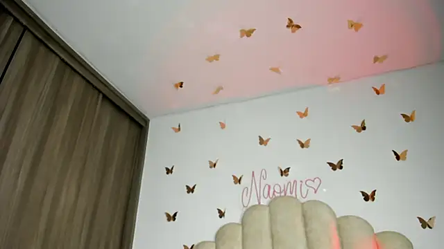 Snapshot of NaomiAsha chatting on 10.11.25 NaomiAsha online show from 10.11.25