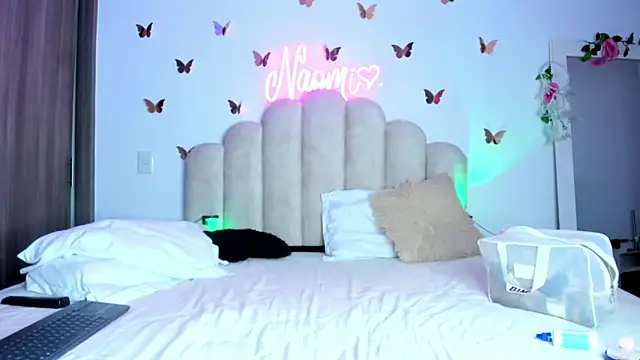 Snapshot of NaomiAsha chatting on 10.23.25 NaomiAsha online show from 10.23.25