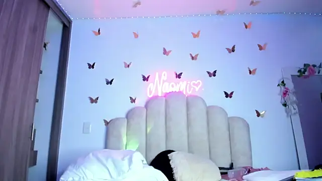 Snapshot of NaomiAsha chatting on 10.26.25 NaomiAsha online show from 10.26.25