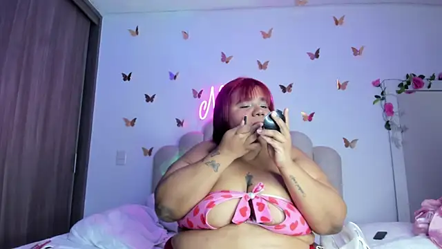 Snapshot of NaomiAsha chatting on 11.02.25 NaomiAsha online show from 11.02.25