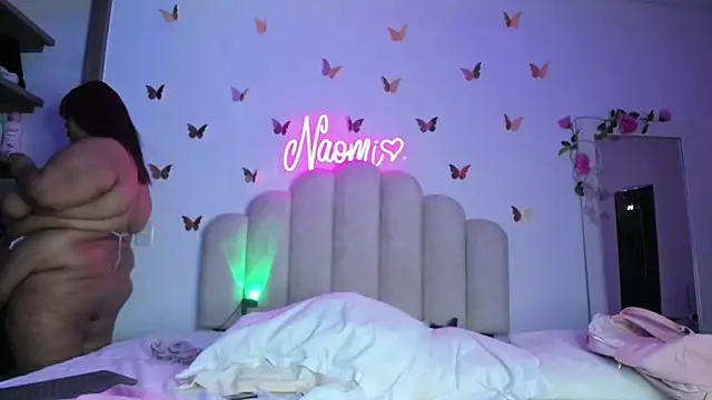 Snapshot of NaomiAsha chatting on 11.05.25 NaomiAsha online show from 11.05.25