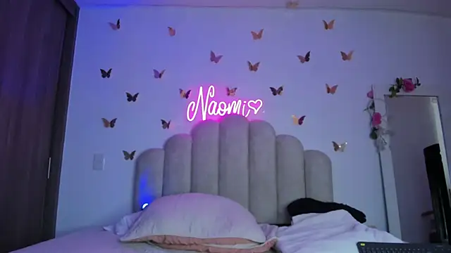 Snapshot of NaomiAsha chatting on 11.15.25 NaomiAsha online show from 11.15.25