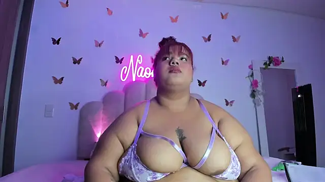 Snapshot of NaomiAsha chatting on 11.16.25 NaomiAsha online show from 11.16.25