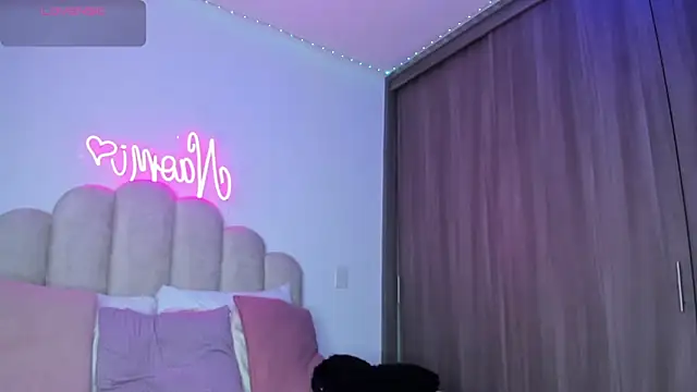 Snapshot of NaomiAsha chatting on 02.19.26 NaomiAsha online show from 02.19.26