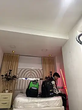 AndyPalmer  online show from 03.20.25