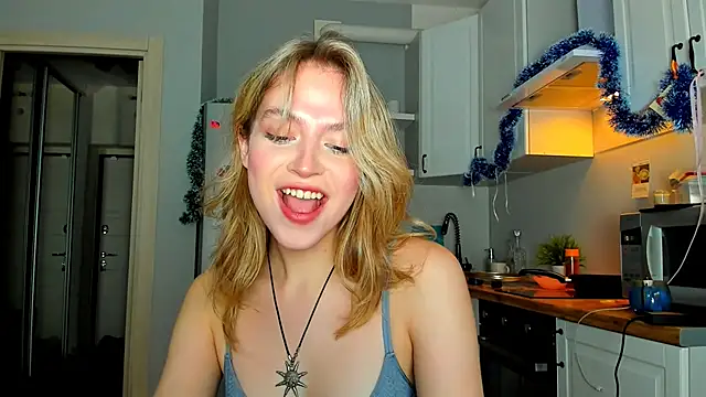 Snapshot of Niky__Jess chatting on 01.08.25 Niky  Jess online show from 01.08.25