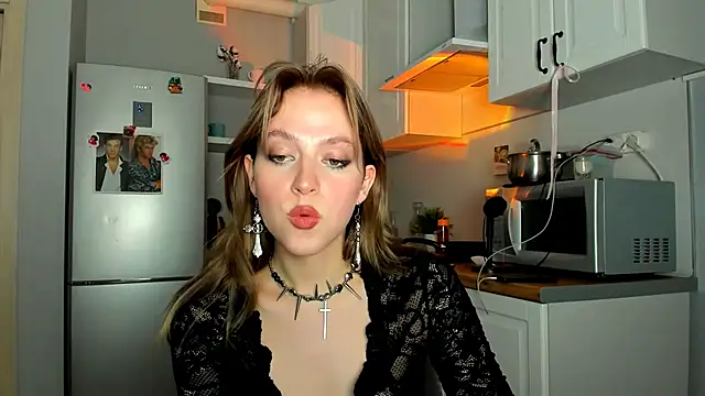 Snapshot of Niky__Jess chatting on 02.10.25 Niky  Jess online show from 02.10.25