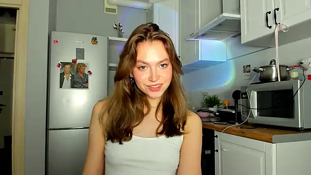 Snapshot of Niky__Jess chatting on 02.13.25 Niky  Jess online show from 02.13.25
