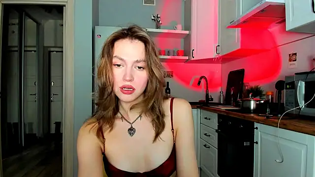 Snapshot of Niky__Jess chatting on 02.14.25 Niky  Jess online show from 02.14.25