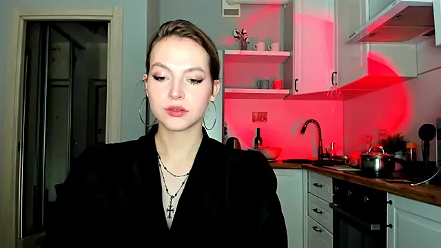 Snapshot of Niky__Jess chatting on 02.24.25 Niky  Jess online show from 02.24.25