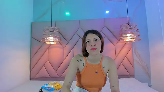 AngelaaCute  online show from 01.17.25