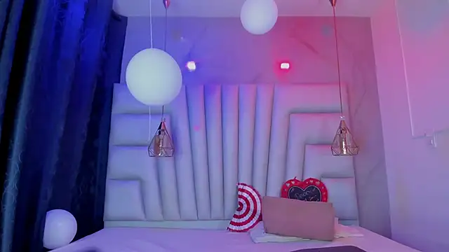 AngelaaCute  online show from 02.14.26