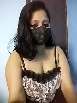 Snapshot of deepu_urs chatting on 02.17.25 deepu urs online show from 02.17.25