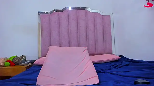 anisha x online show from 01.10.25