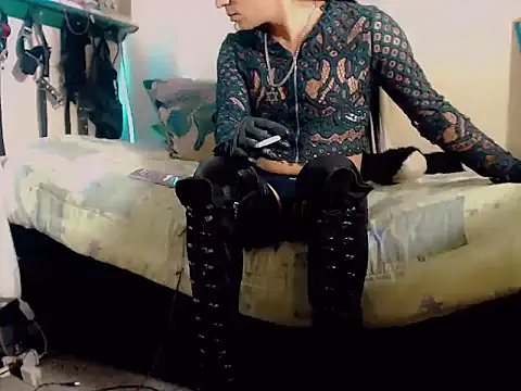 Snapshot of kimkardasha98 chatting on 01.07.26 kimkardasha98 online show from 01.07.26