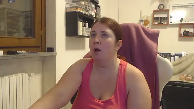 Snapshot of valerysexy chatting on 09.29.25 valerysexy online show from 09.29.25