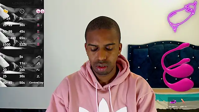 Snapshot of mrjhon26 chatting on 01.14.25 mrjhon26 online show from 01.14.25