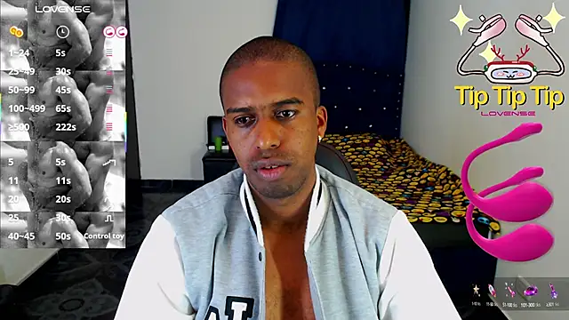 Snapshot of mrjhon26 chatting on 02.28.25 mrjhon26 online show from 02.28.25
