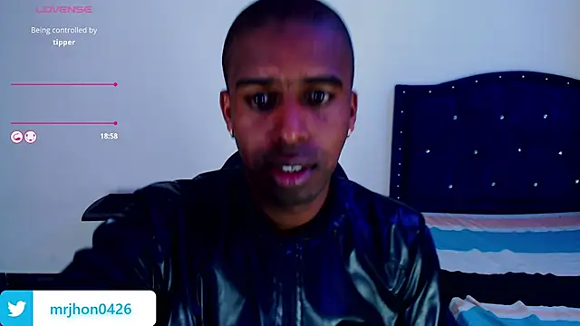 Snapshot of mrjhon26 chatting on 03.13.25 mrjhon26 online show from 03.13.25