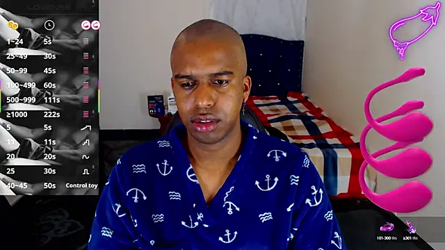 Snapshot of mrjhon26 chatting on 09.15.25 mrjhon26 online show from 09.15.25