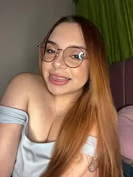 Snapshot of NatyOlson chatting on 12.17.24 NatyOlson online show from 12.17.24