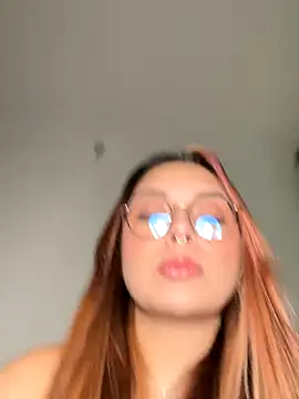 Snapshot of NatyOlson chatting on 09.14.25 NatyOlson online show from 09.14.25