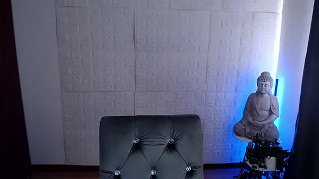 GODDESS EVANS online show from 02.08.25