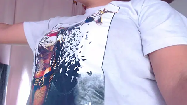 Amara Red online show from 04.07.26