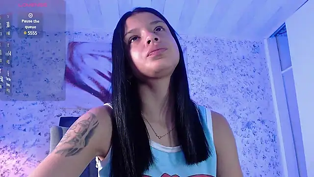 Zoee babygirl online show from 02.08.25