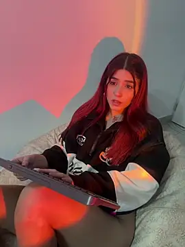 Snapshot of AnnyCherry_ chatting on 12.26.24 AnnyCherry online show from 12.26.24
