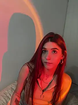 Snapshot of AnnyCherry_ chatting on 12.28.24 AnnyCherry online show from 12.28.24