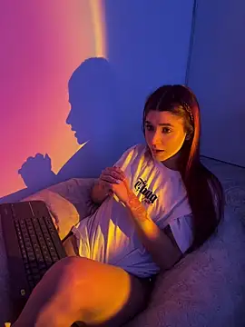 Snapshot of AnnyCherry_ chatting on 01.14.25 AnnyCherry online show from 01.14.25