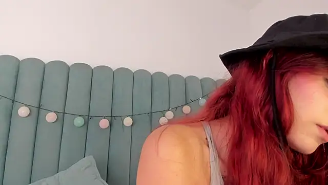 Snapshot of AnnyCherry_ chatting on 03.12.25 AnnyCherry online show from 03.12.25