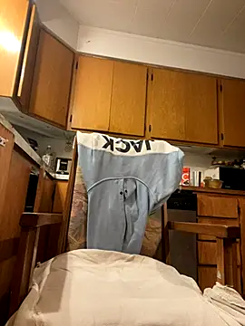 Snapshot of Frenchpoo chatting on 09.19.25 Frenchpoo online show from 09.19.25