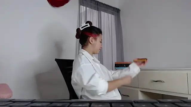 melody  bleir online show from 03.04.26