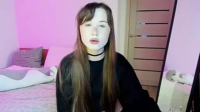 Stella Sunny online show from 11.28.25