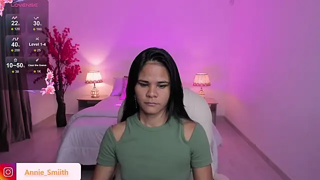 anniie smith online show from 10.23.25